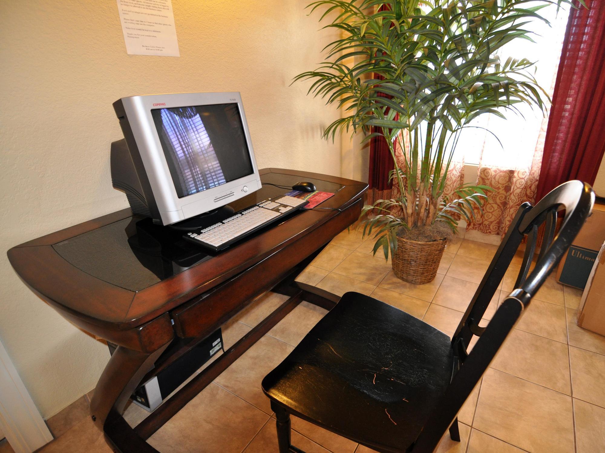 Econo Lodge Inn & Suites غرينبرير المظهر الخارجي الصورة