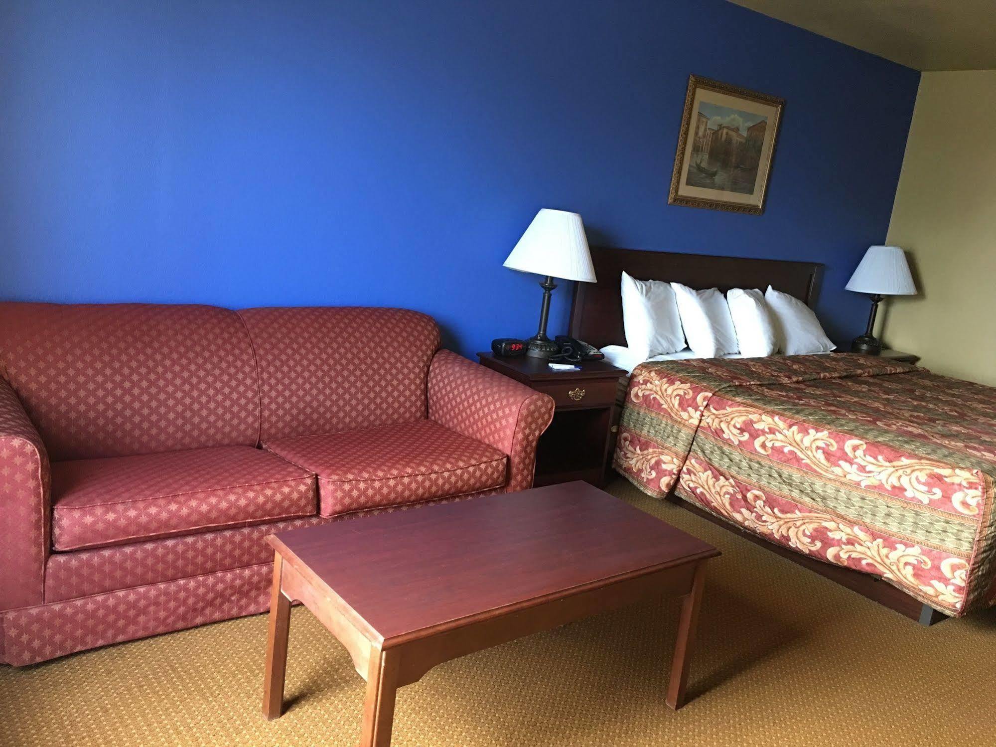Econo Lodge Inn & Suites غرينبرير المظهر الخارجي الصورة